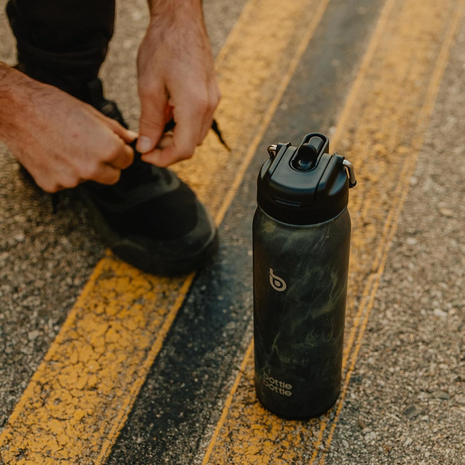 BOTTLE BOTTLE 24oz Insulated Water Bottle Stainless Steel Sport Water Bottle with Straw and Adjustable Lid Daily Pill Organizer